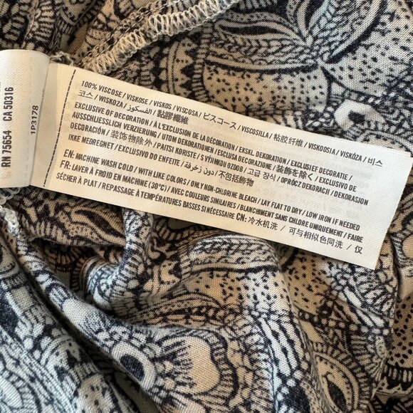 Abercrombie & Fitch Y2K Black & White Floral Mini Dress Strappy Fit & Flare - Picture 12 of 12